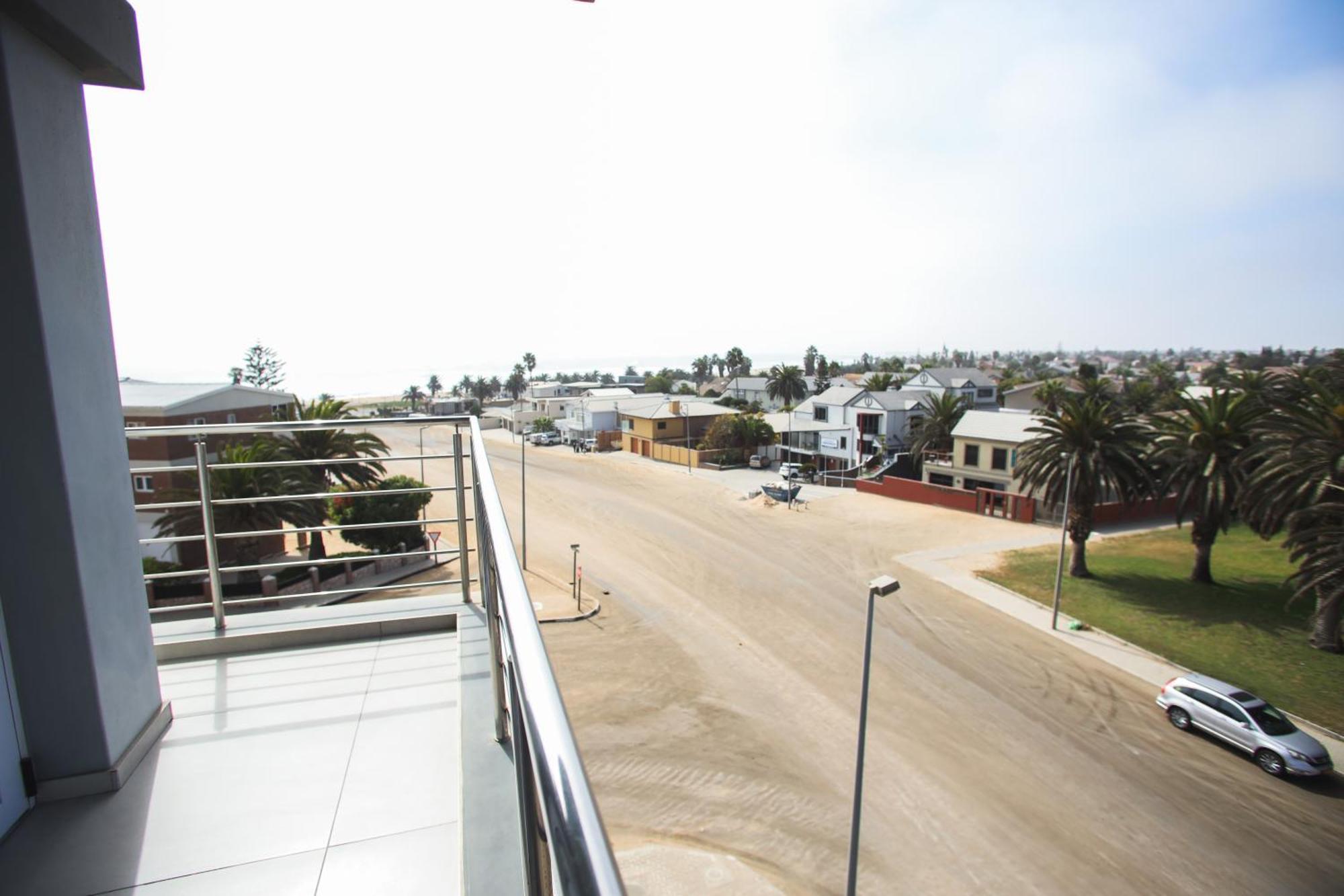 Hnt Atlantic Self Catering Apartment Swakopmund Exterior photo